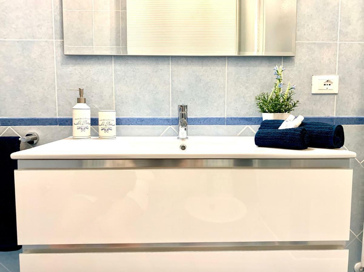 Indipendenza Luxury Apartments Болонья Екстер'єр фото