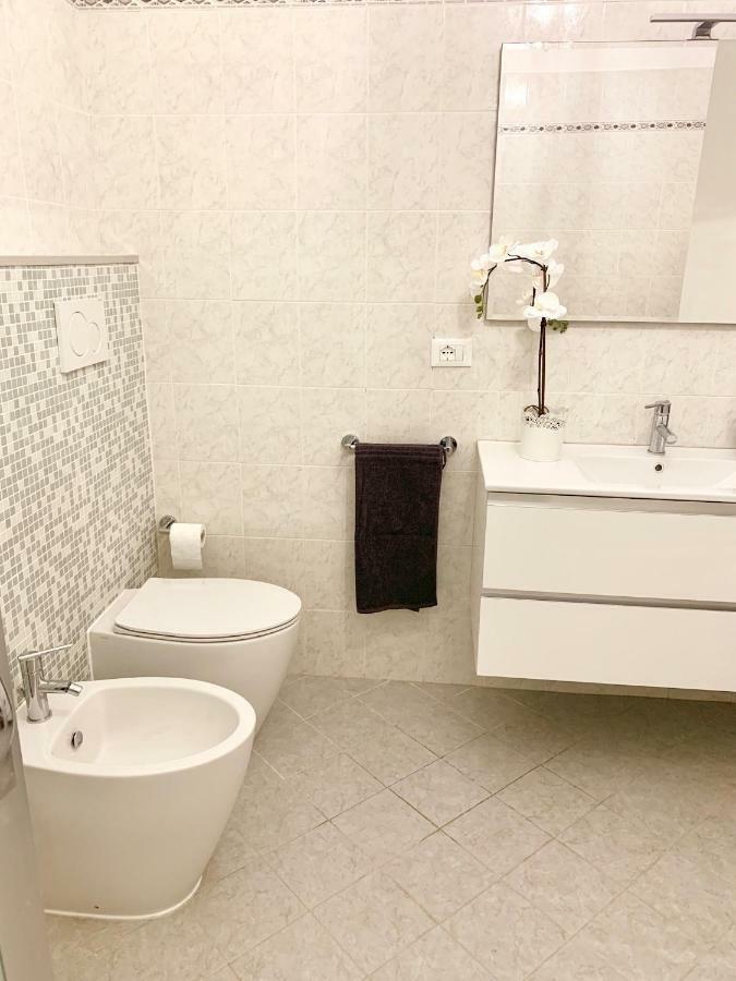 Indipendenza Luxury Apartments Болонья Екстер'єр фото