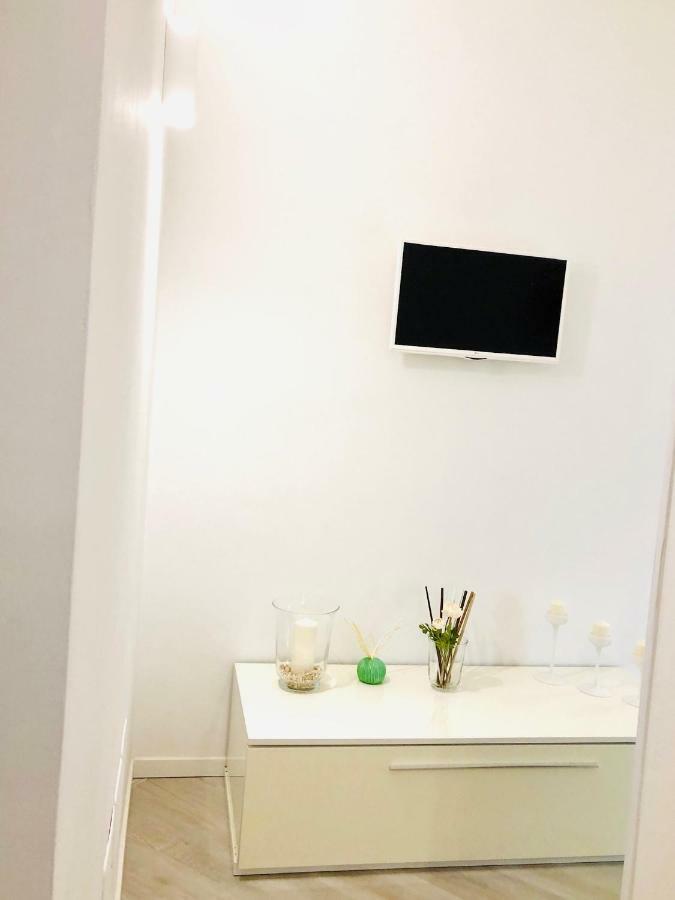 Indipendenza Luxury Apartments Болонья Екстер'єр фото